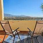 Dom wakacyjny Townhouse With Roof Terrace Near *