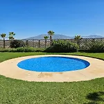 Dom wakacyjny Townhouse With Roof Terrace Near La Cala De Mijas