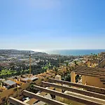Dom wakacyjny Townhouse With Roof Terrace Near La Cala De Mijas