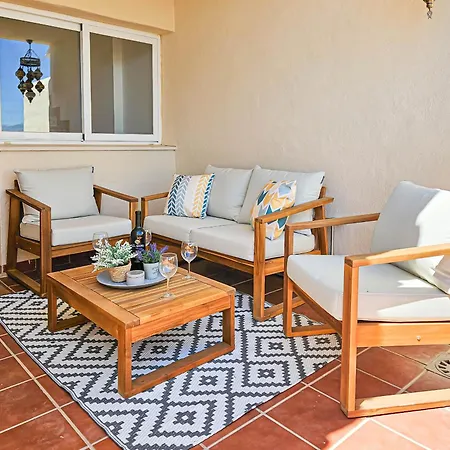 Townhouse With Roof Terrace Near Dom wakacyjny